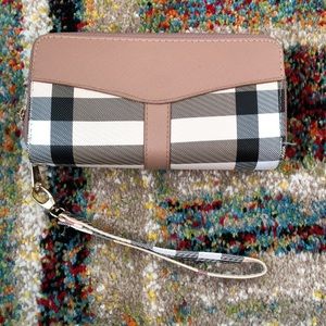 Cute plaid Wristlet